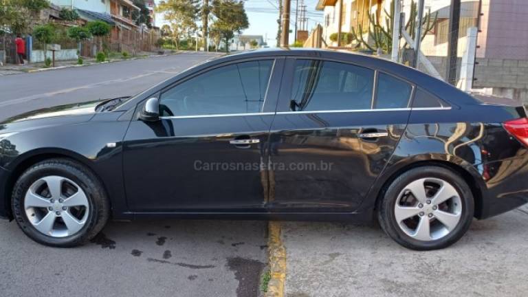 CHEVROLET - CRUZE - 2012/2012 - Preta - R$ 51.900,00