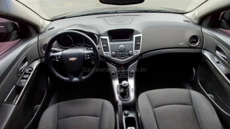 CHEVROLET - CRUZE - 2013/2013 - Preta - R$ 53.900,00