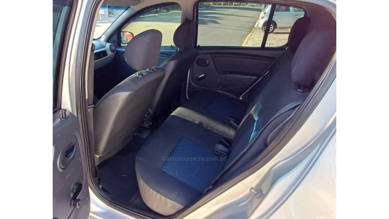 RENAULT - SANDERO - 2009/2010 - Prata - R$ 22.500,00