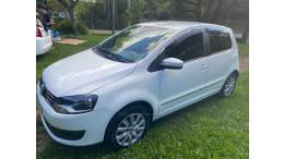 VOLKSWAGEN - FOX - 2014/2014 - Branca - R$ 39.900,00