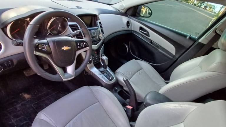 CHEVROLET - CRUZE - 2012/2012 - Preta - R$ 51.900,00