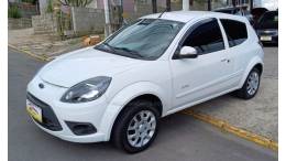 FORD - KA - 2012/2013 - Branca - R$ 24.900,00