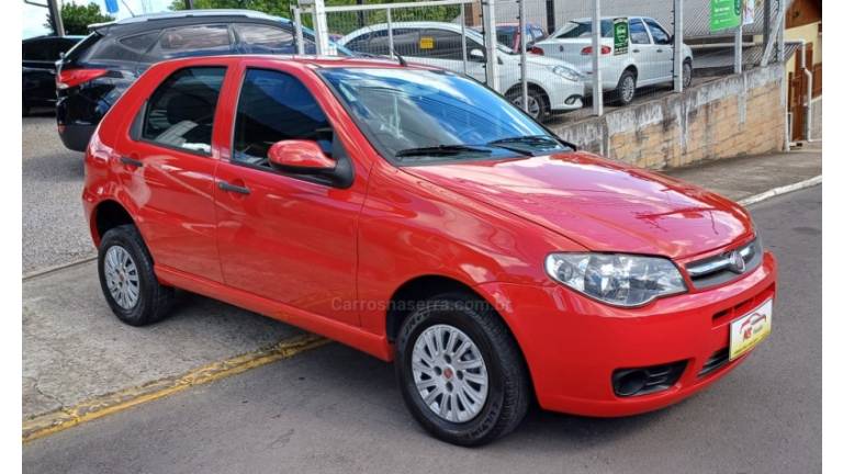 FIAT - PALIO - 2011/2012 - Vermelha - R$ 25.900,00