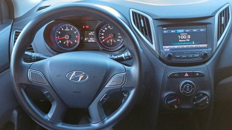 HYUNDAI - HB20S - 2019/2019 - Branca - R$ 59.900,00