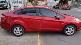 FORD - FIESTA - 2015/2015 - Vermelha - R$ 41.900,00