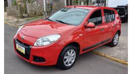 RENAULT - SANDERO - 2011/2012 - Vermelha - R$ 27.900,00