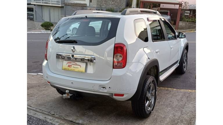 RENAULT - DUSTER - 2013/2014 - Branca - R$ 49.900,00