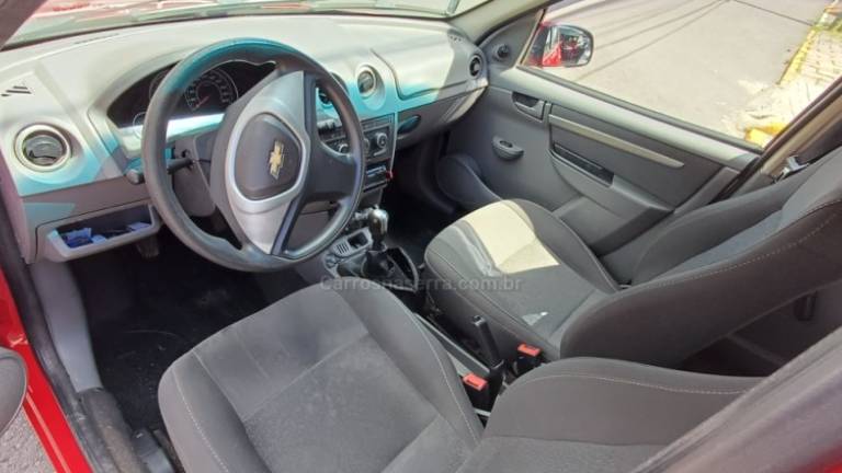 CHEVROLET - PRISMA - 2012/2012 - Vermelha - R$ 24.000,00