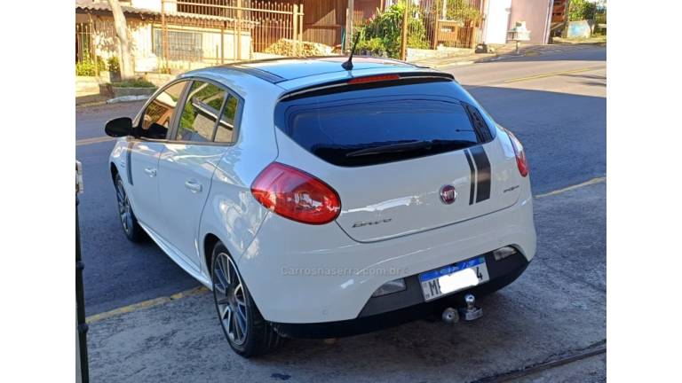 FIAT - BRAVO - 2013/2013 - Branca - R$ 39.900,00