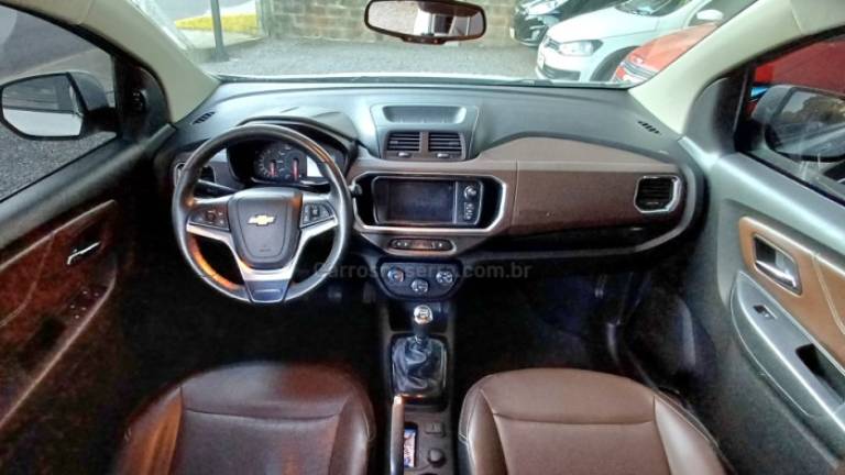 CHEVROLET - SPIN - 2021/2022 - Branca - R$ 79.900,00
