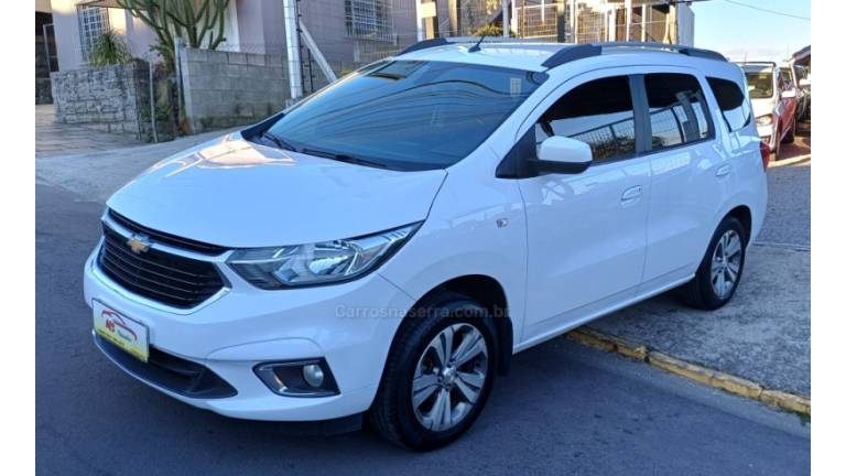 CHEVROLET - SPIN - 2021/2022 - Branca - R$ 79.900,00