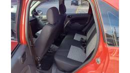 FORD - FIESTA - 2011/2012 - Vermelha - R$ 25.900,00