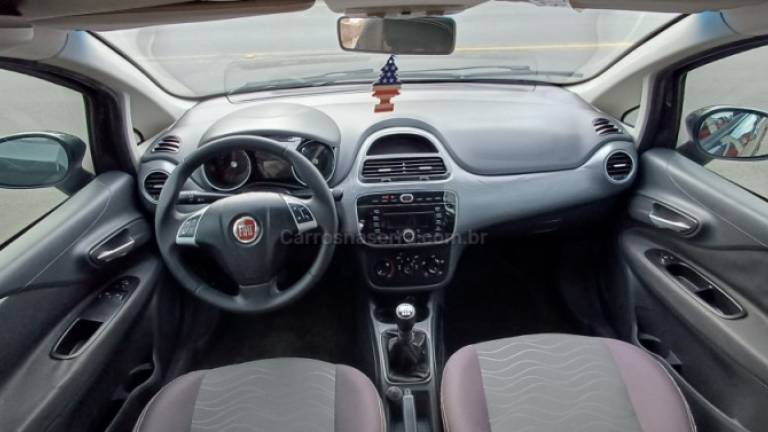 FIAT - PUNTO - 2012/2013 - Cinza - R$ 36.900,00