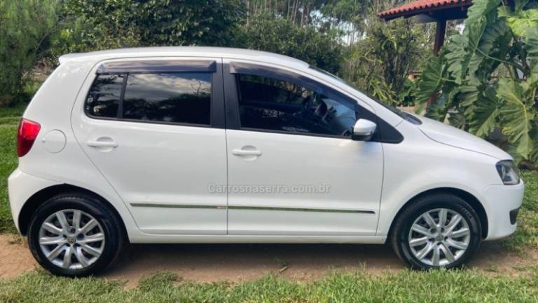 VOLKSWAGEN - FOX - 2014/2014 - Branca - R$ 39.900,00