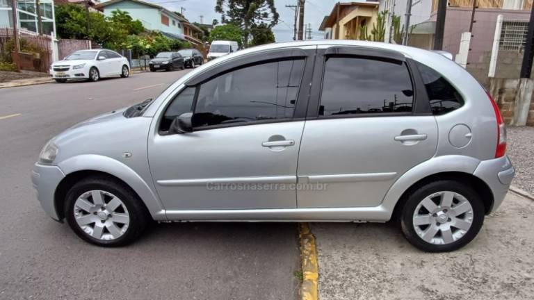 CITROËN - C3 - 2011/2012 - Prata - R$ 21.900,00