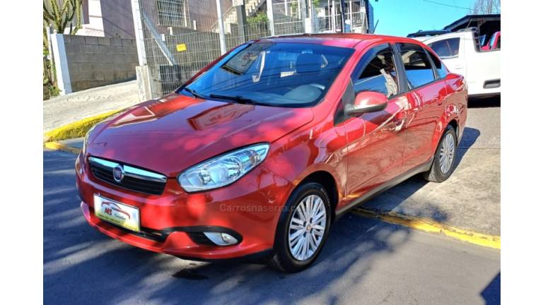 FIAT - GRAND SIENA - 2016/2016 - Vermelha - R$ 38.500,00