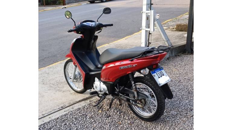 HONDA - BIZ 125 - 2013/2013 - Vermelha - R$ 10.900,00