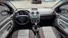 FORD - FIESTA - 2010/2010 - Prata - R$ 26.900,00