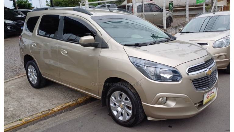 CHEVROLET - SPIN - 2014/2015 - Bege - R$ 52.500,00