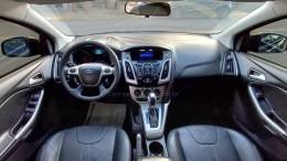 FORD - FOCUS - 2013/2014 - Preta - R$ 44.900,00