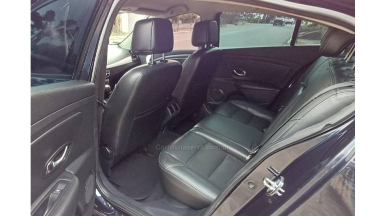 RENAULT - FLUENCE - 2012/2013 - Azul - R$ 36.500,00