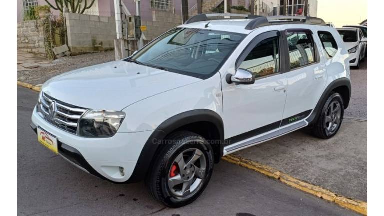 RENAULT - DUSTER - 2013/2014 - Branca - R$ 49.900,00