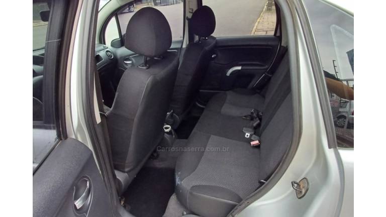 CITROËN - C3 - 2011/2012 - Prata - R$ 22.900,00