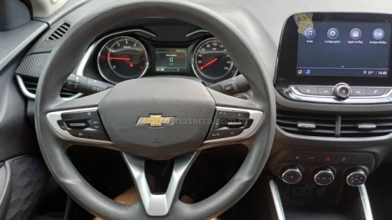 CHEVROLET - ONIX - 2023/2023 - Branca - R$ 74.900,00