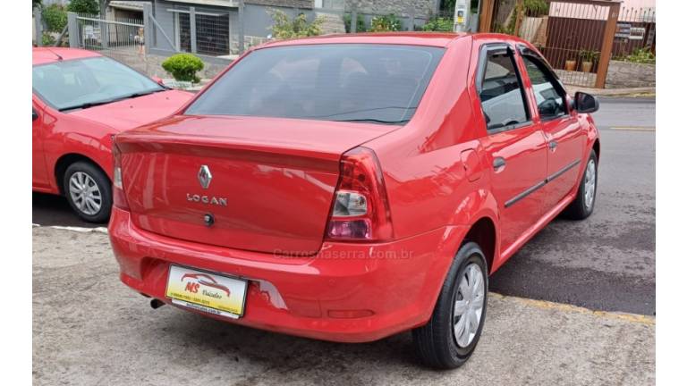 RENAULT - LOGAN - 2013/2013 - Vermelha - R$ 22.900,00