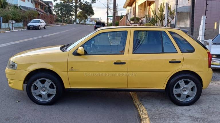 VOLKSWAGEN - GOL - 2006/2006 - Amarela - R$ 23.900,00