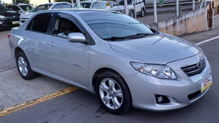 TOYOTA - COROLLA - 2009/2010 - Prata - R$ 51.900,00
