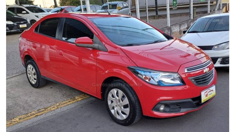 CHEVROLET - PRISMA - 2014/2014 - Vermelha - R$ 44.500,00