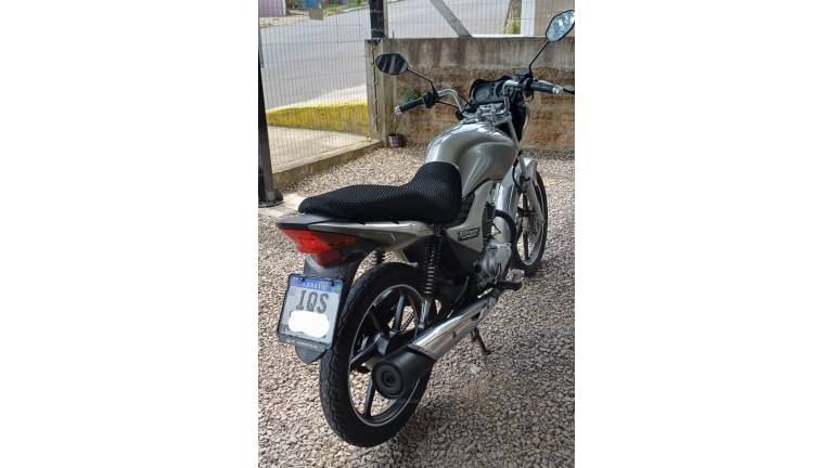 HONDA - CG 150 - 2009/2010 - Cinza - R$ 10.500,00