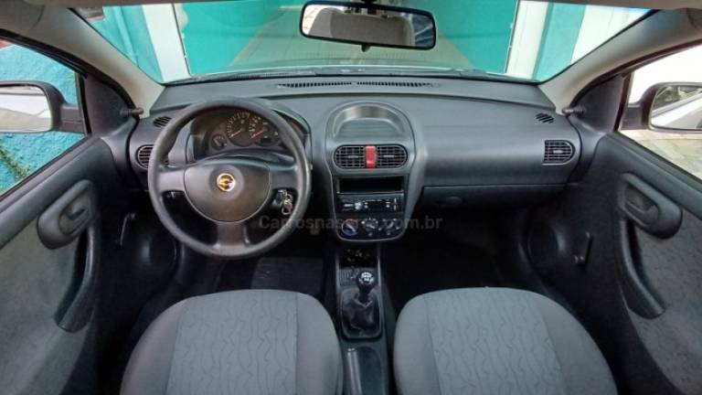 CHEVROLET - CORSA - 2005/2006 - Cinza - R$ 19.900,00