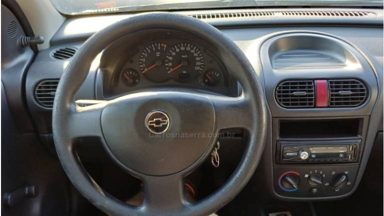 CHEVROLET - CORSA - 2005/2006 - Cinza - R$ 19.900,00