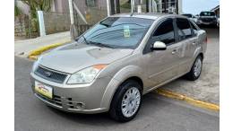 FORD - FIESTA - 2010/2010 - Prata - R$ 26.900,00